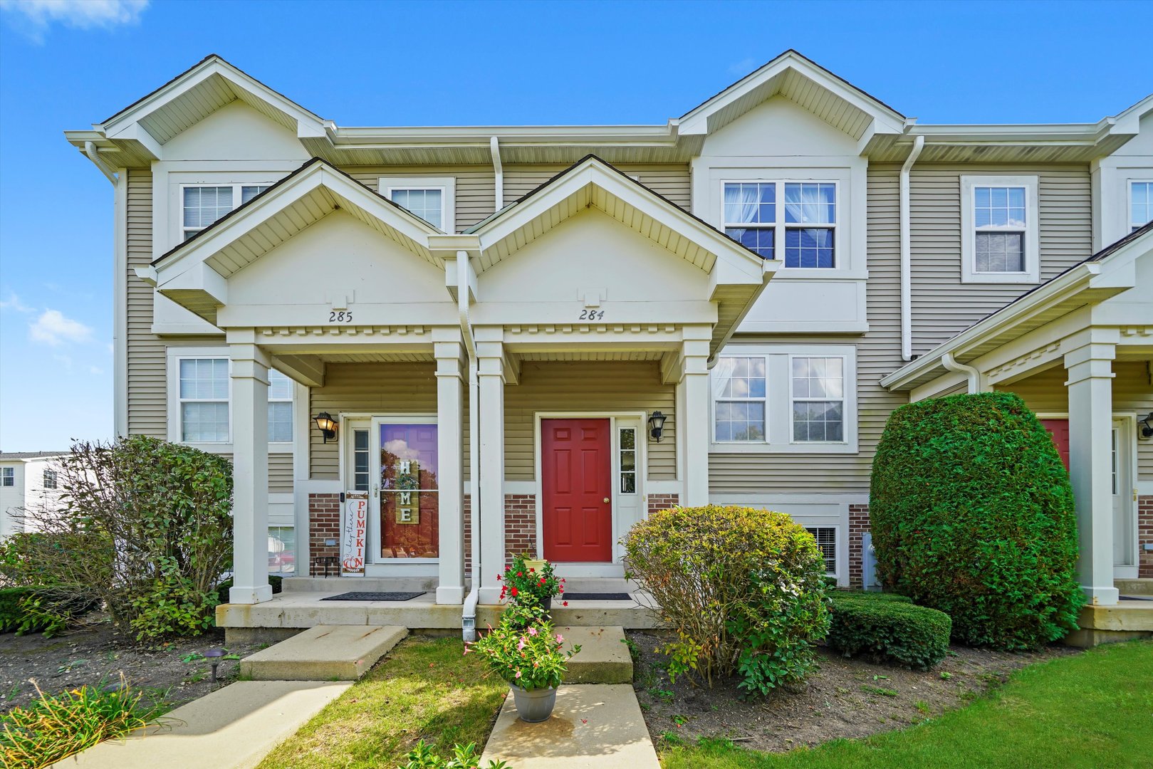 284 Holiday Lane
