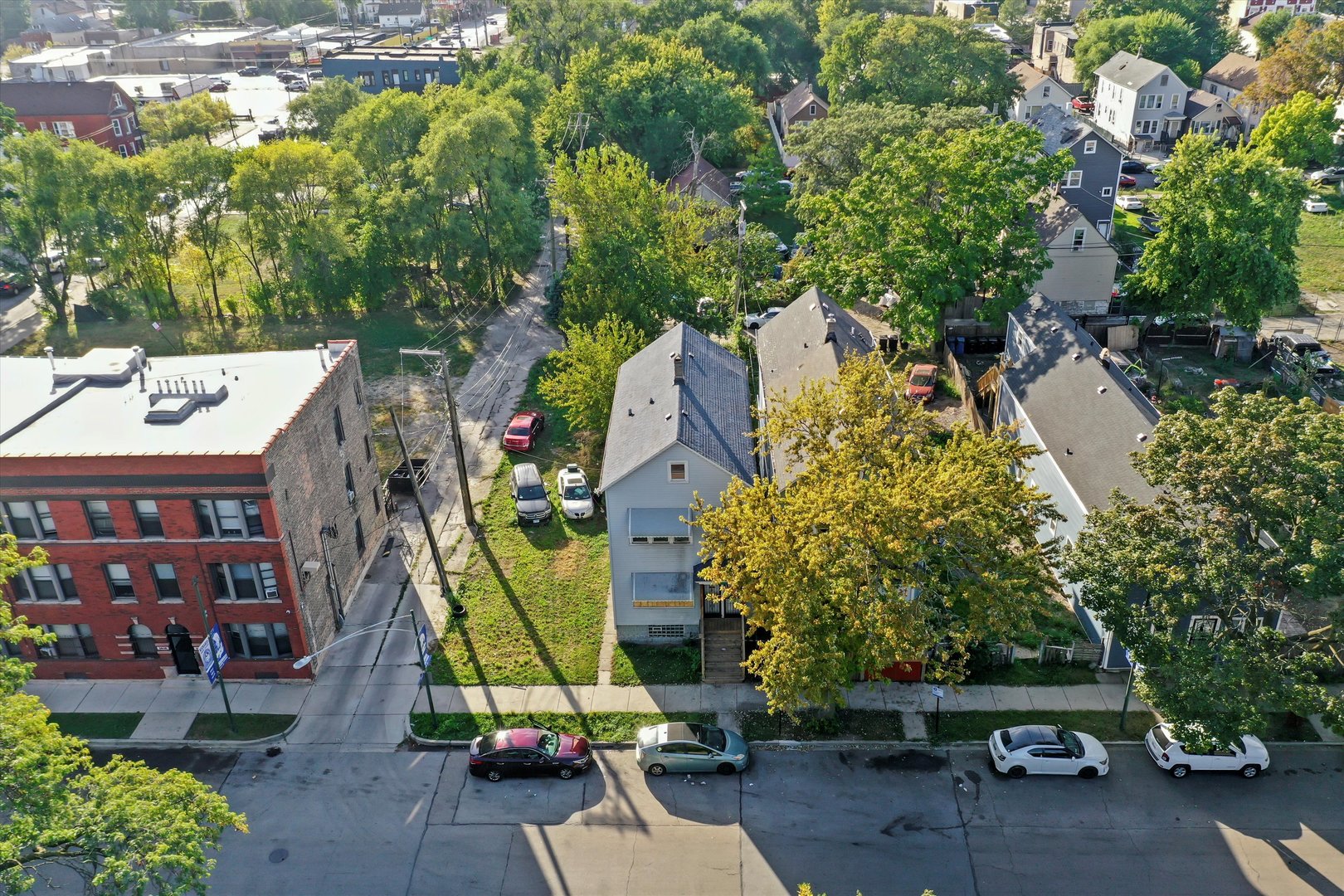 5042 S Laflin Street