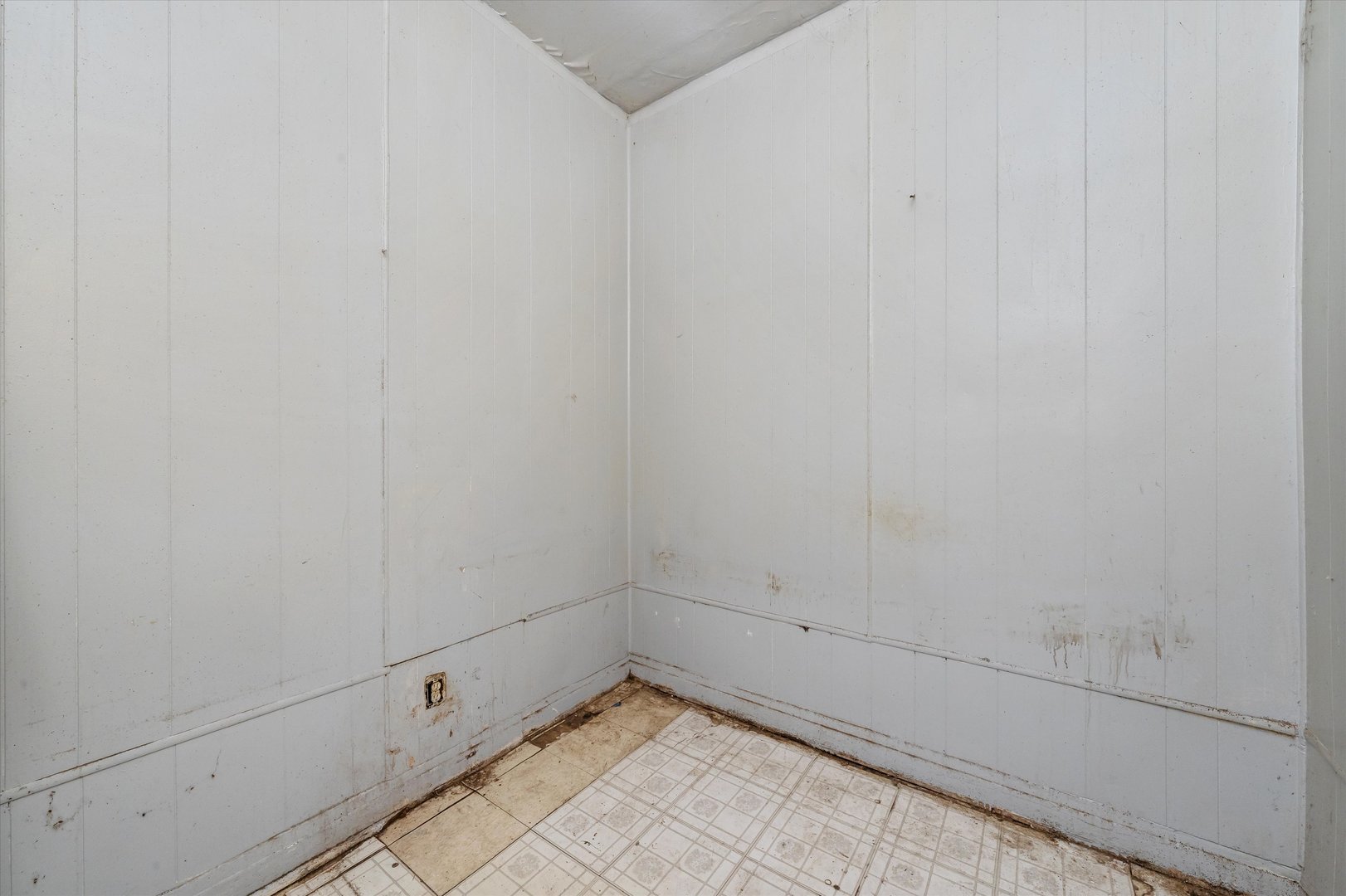 5042 S Laflin Street