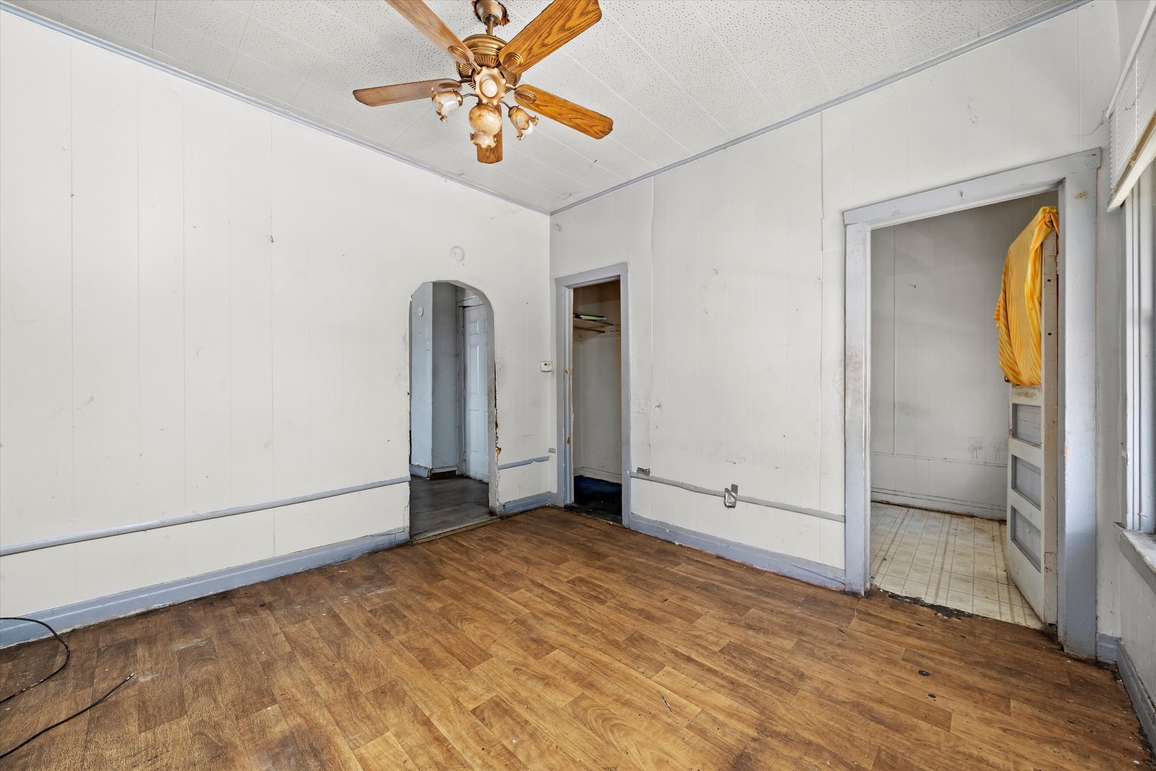 5042 S Laflin Street