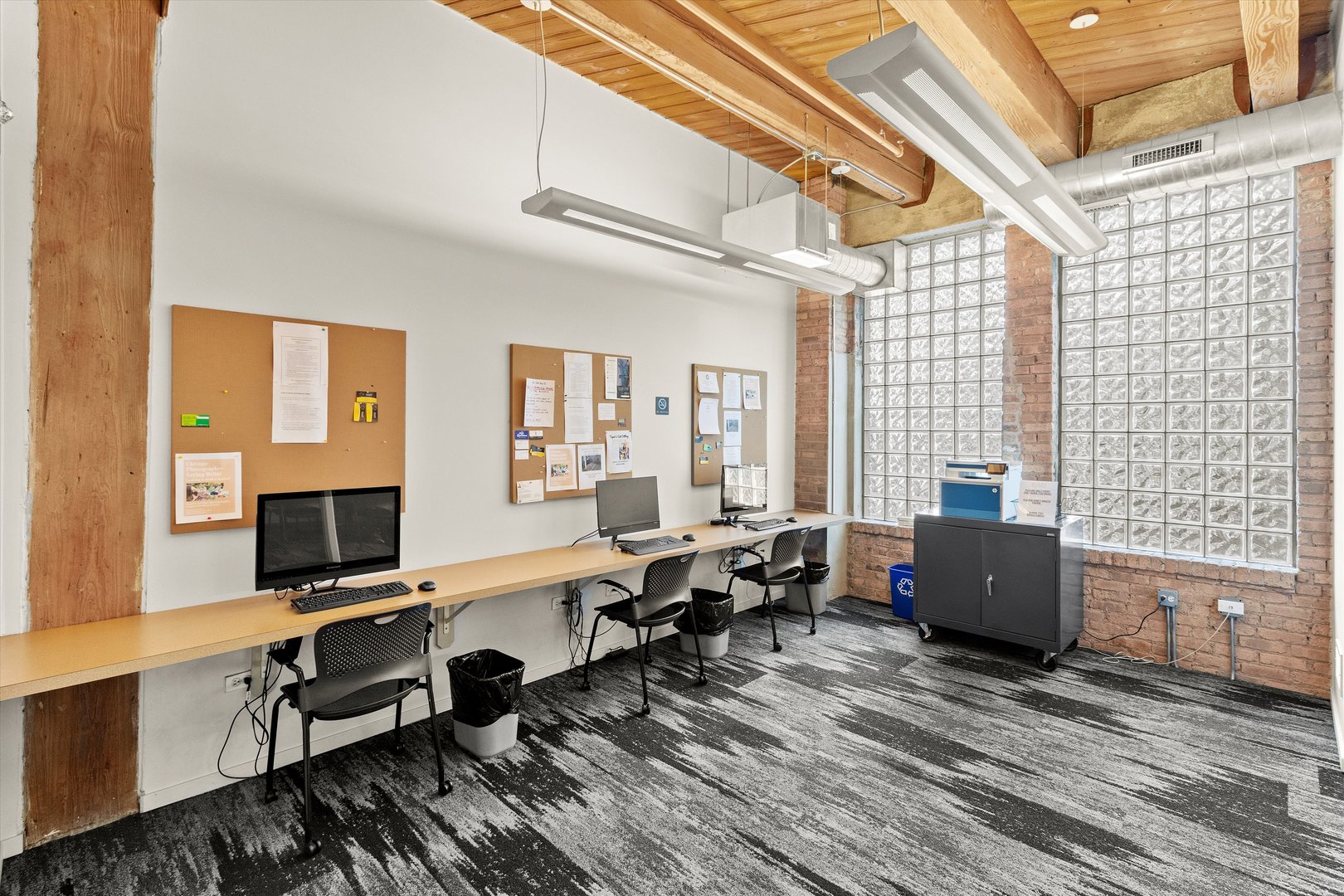 1040 W Adams Street Unit: 427