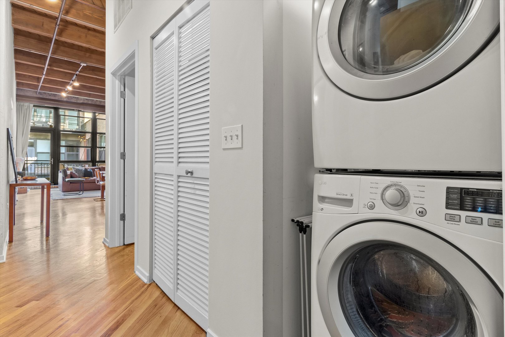 1040 W Adams Street Unit: 427