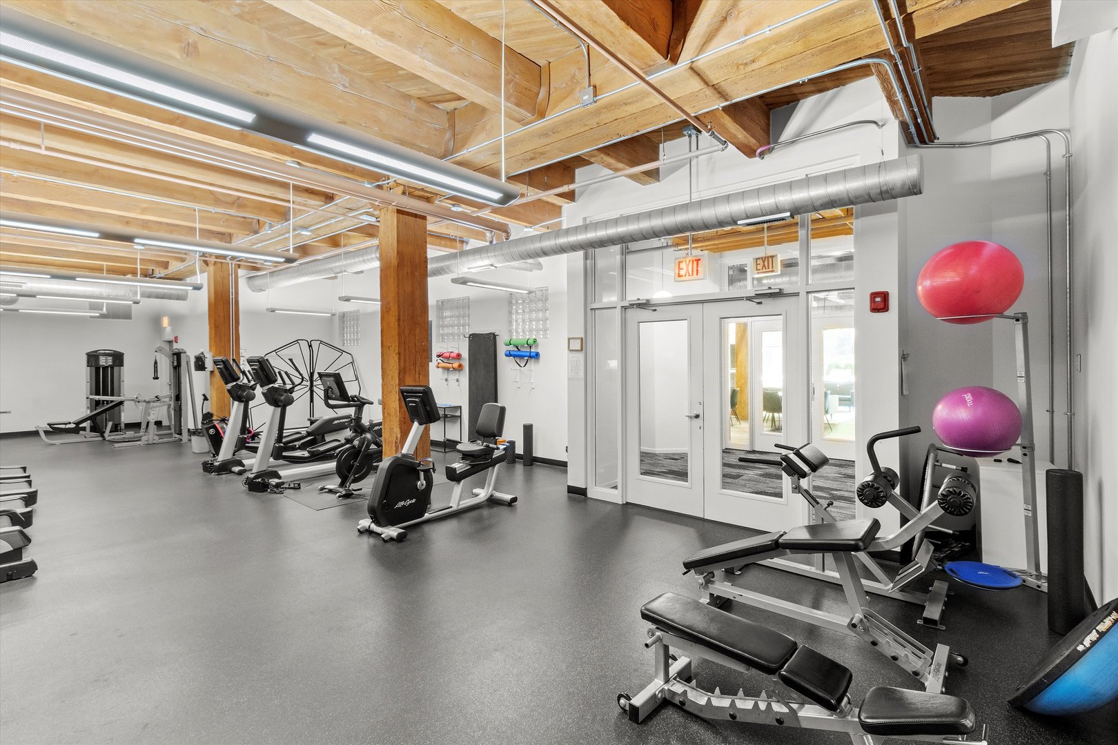 1040 W Adams Street Unit: 427