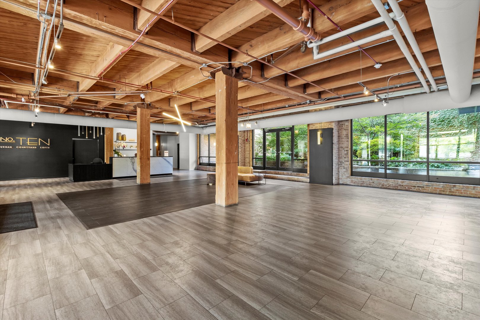 1040 W Adams Street Unit: 427