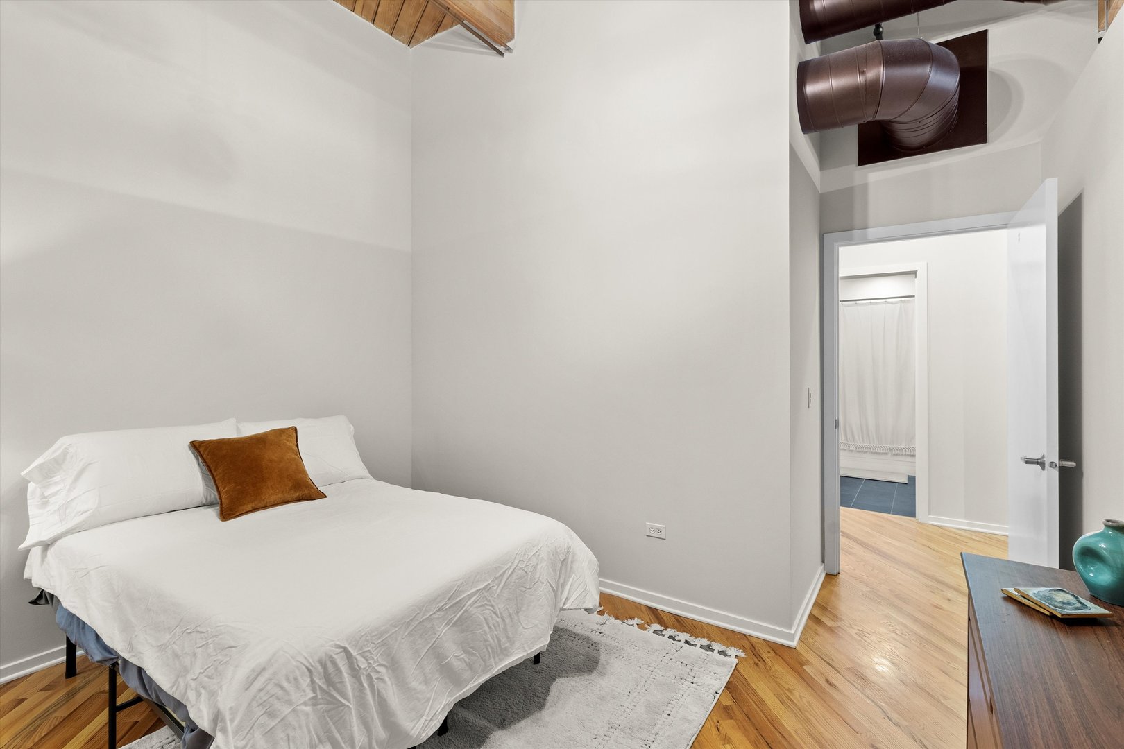 1040 W Adams Street Unit: 427