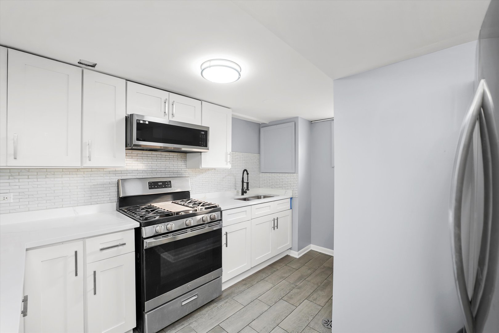 3353 N Ozanam Avenue Unit: G