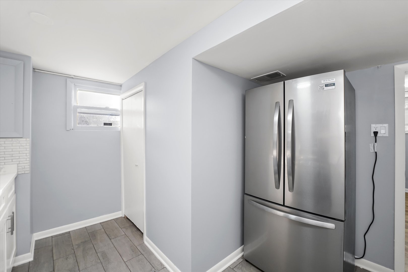 3353 N Ozanam Avenue Unit: G