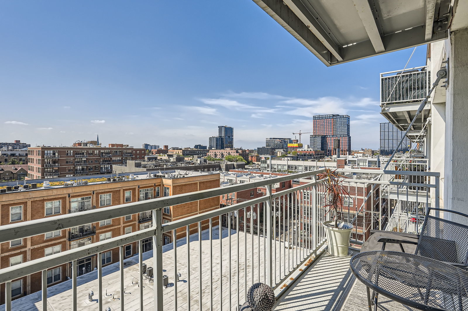 1200 W Monroe Street Unit: 812
