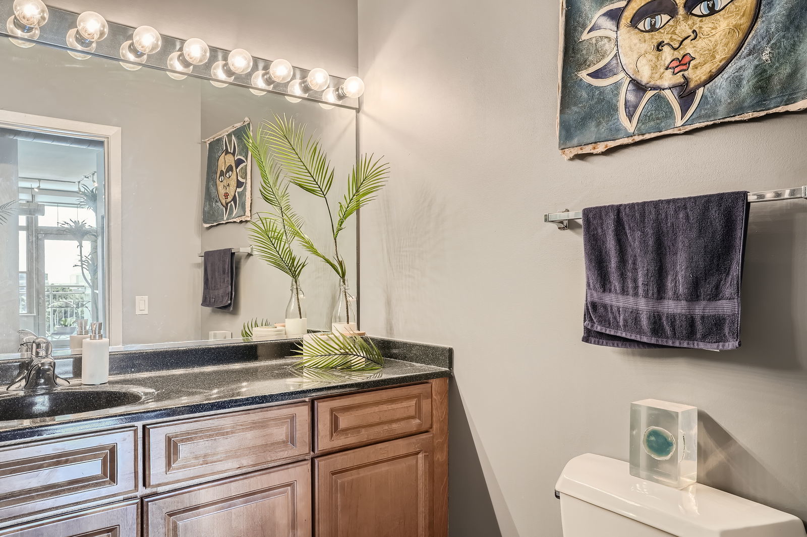 1200 W Monroe Street Unit: 812