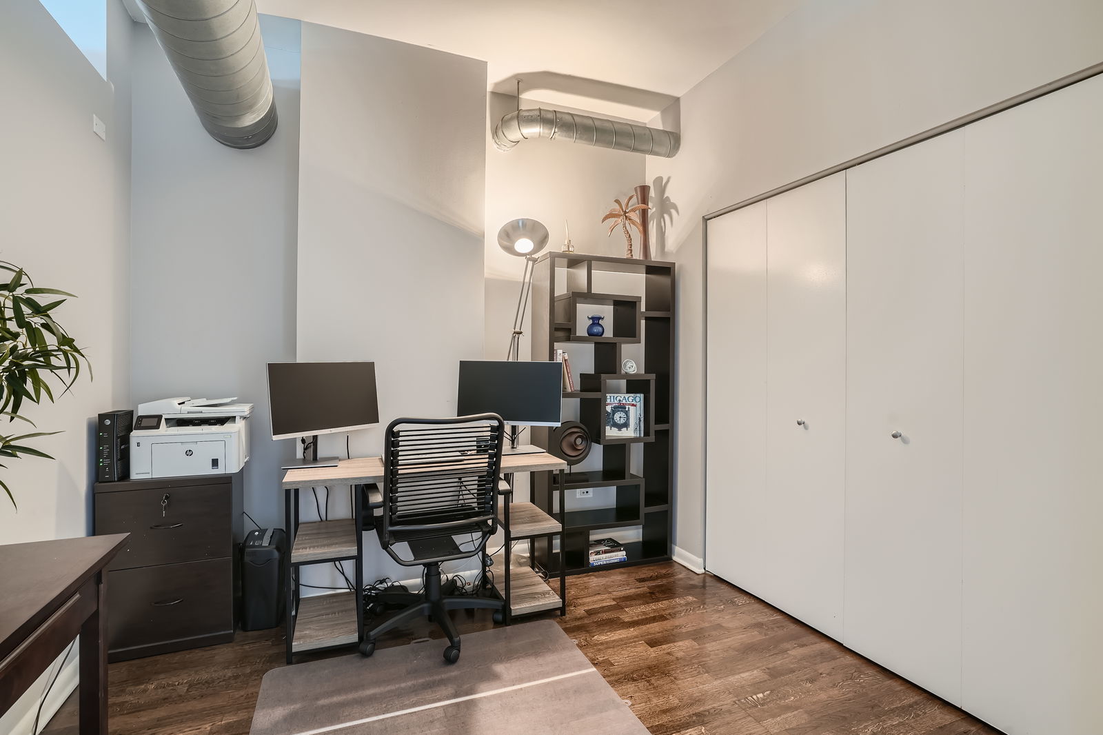 1200 W Monroe Street Unit: 812