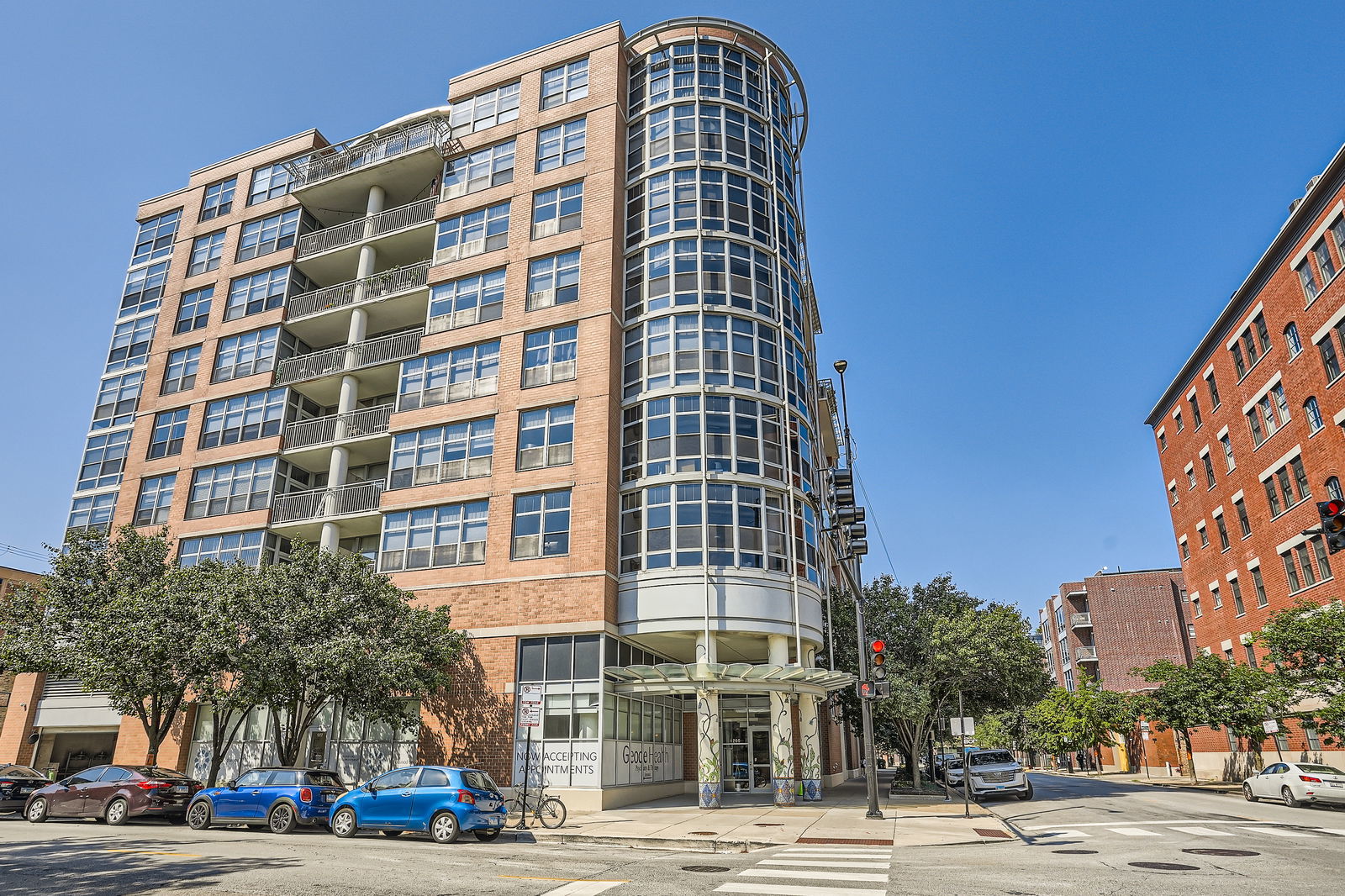 1200 W Monroe Street Unit: 812