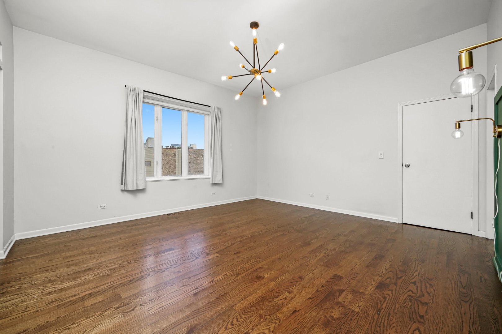 1432 W Erie Street Unit: 3R
