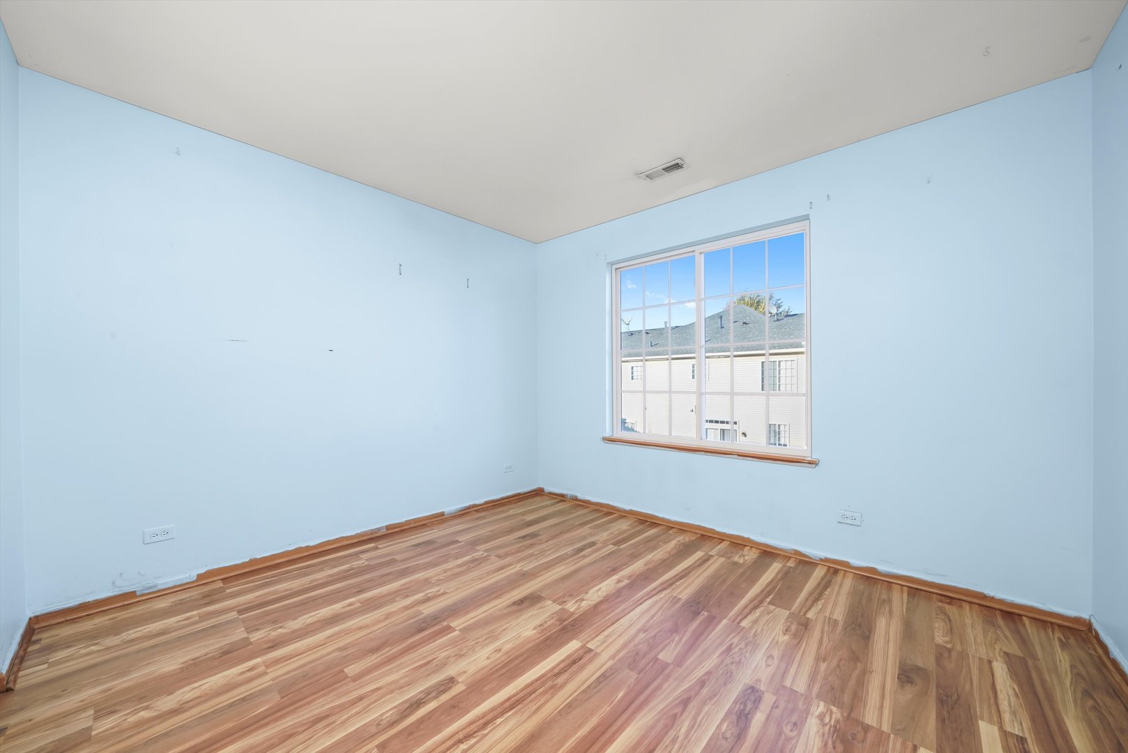 409 Evergreen Circle Unit: 4