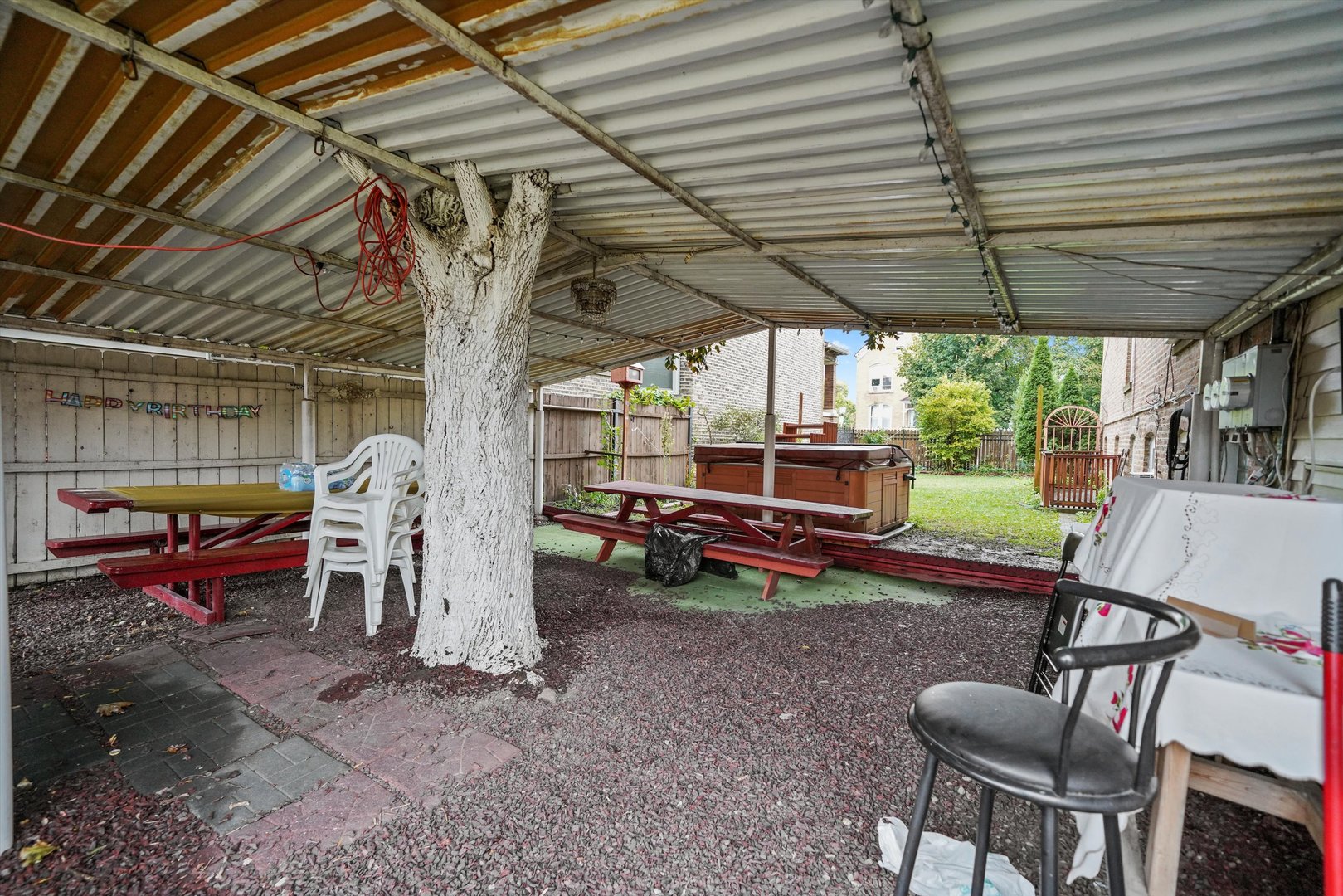 1450 N Springfield Avenue