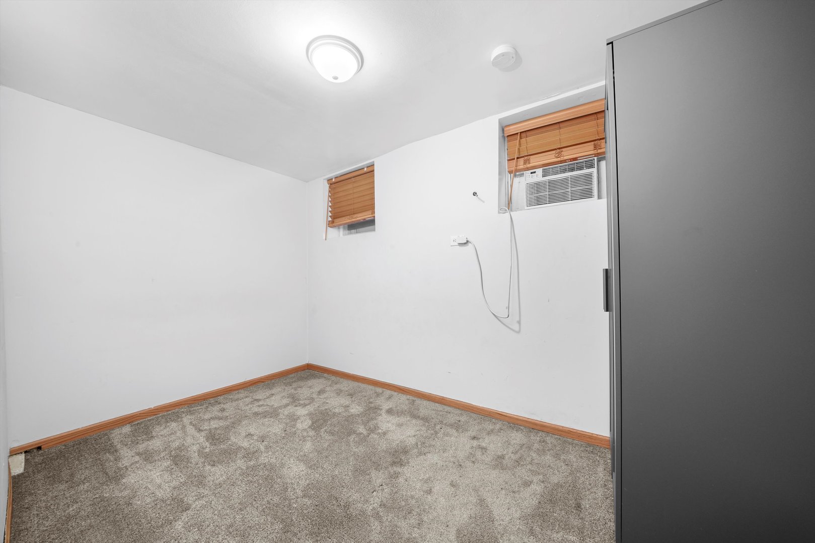 1450 N Springfield Avenue