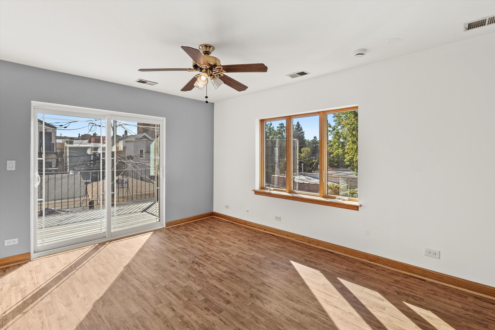 911 N Fairfield Avenue Unit: 2