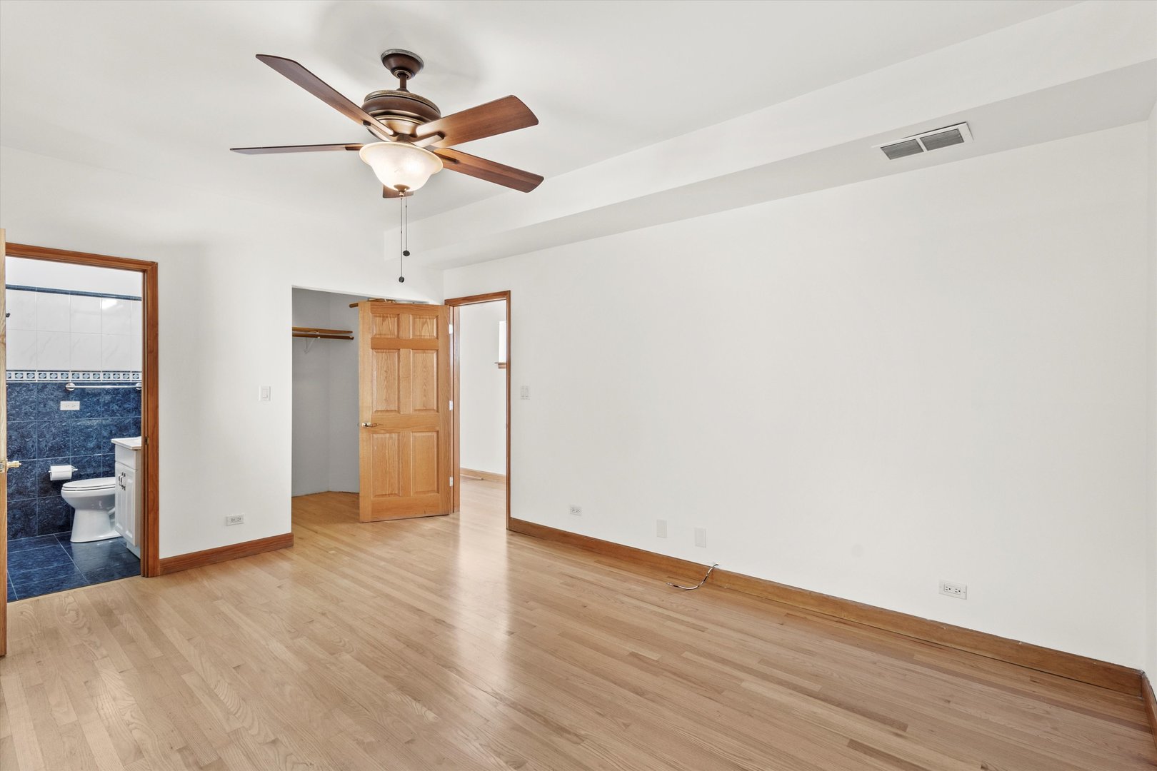 911 N Fairfield Avenue Unit: 2