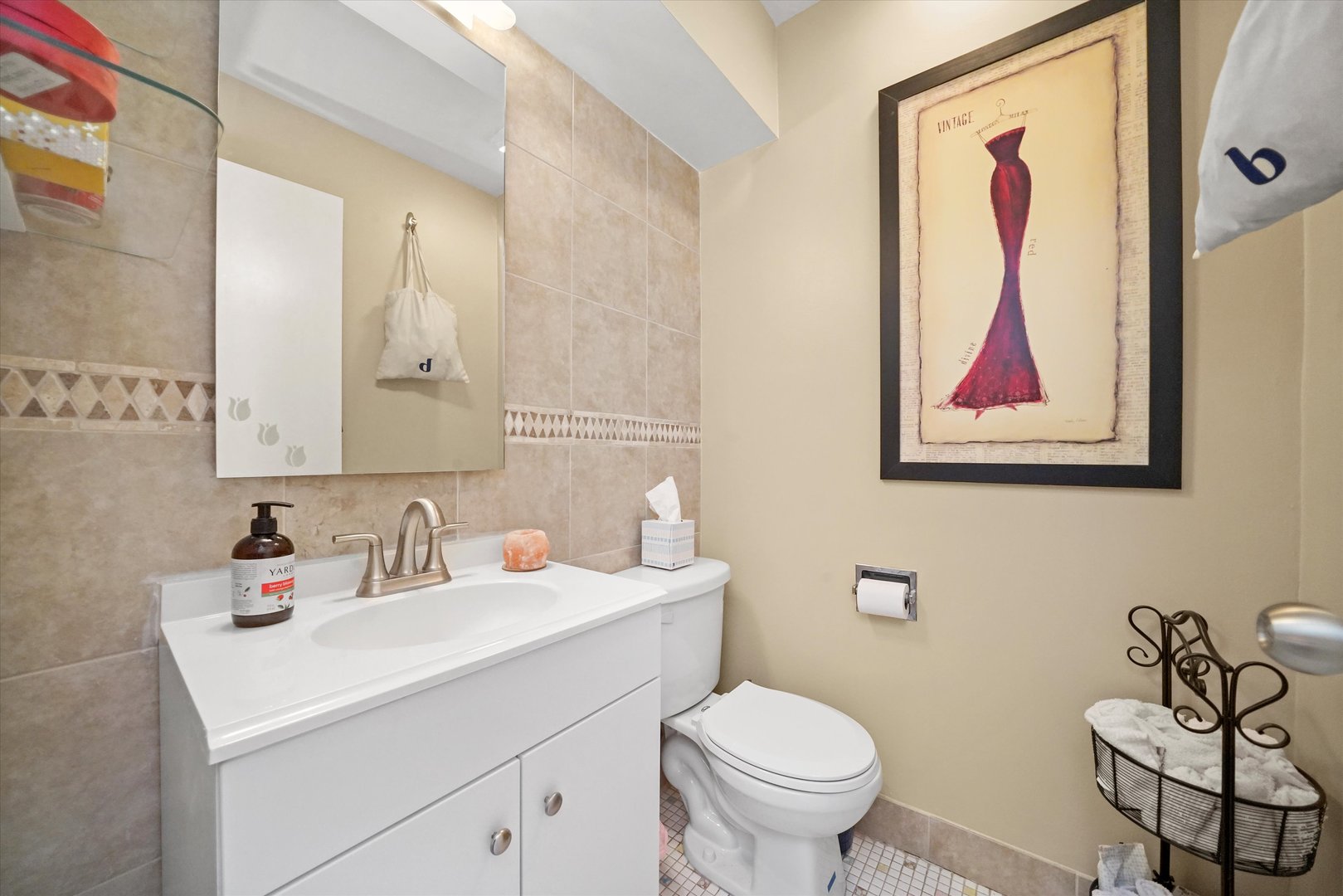 4337 N Kedvale Avenue Unit: 2E