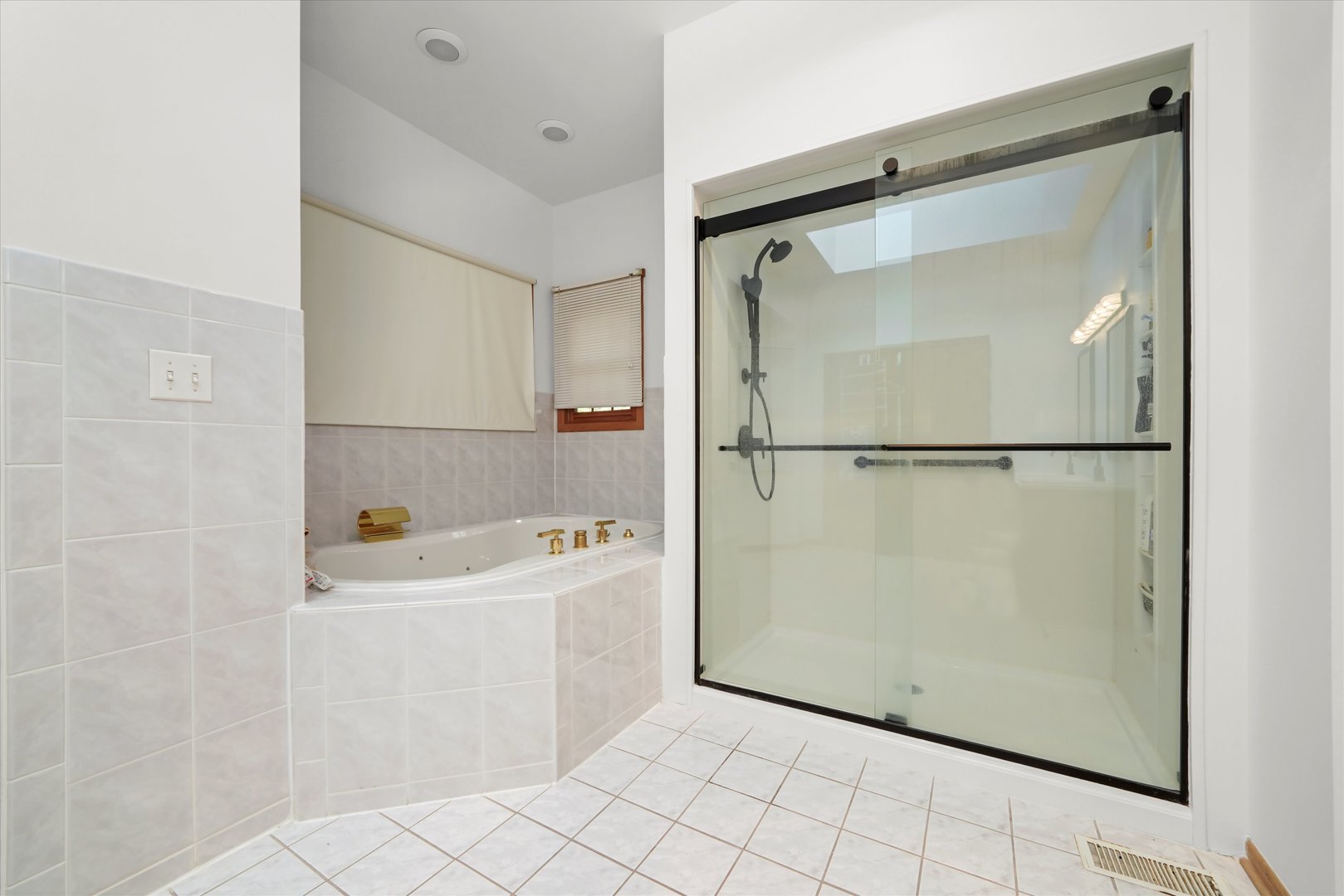 4211 Timberlane Drive