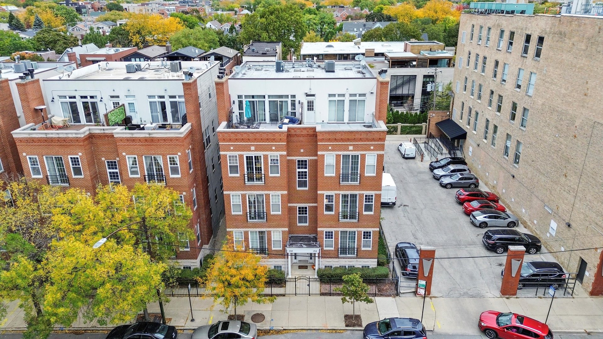 1316 W Belmont Avenue Unit: 2E