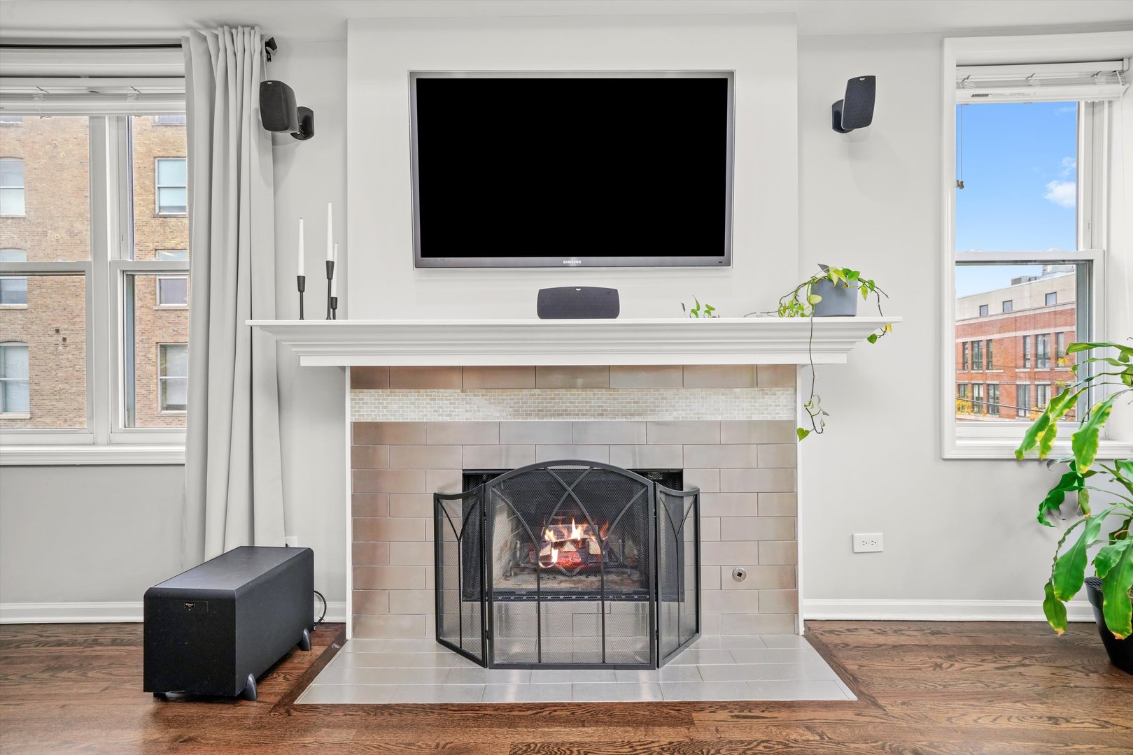 1316 W Belmont Avenue Unit: 2E