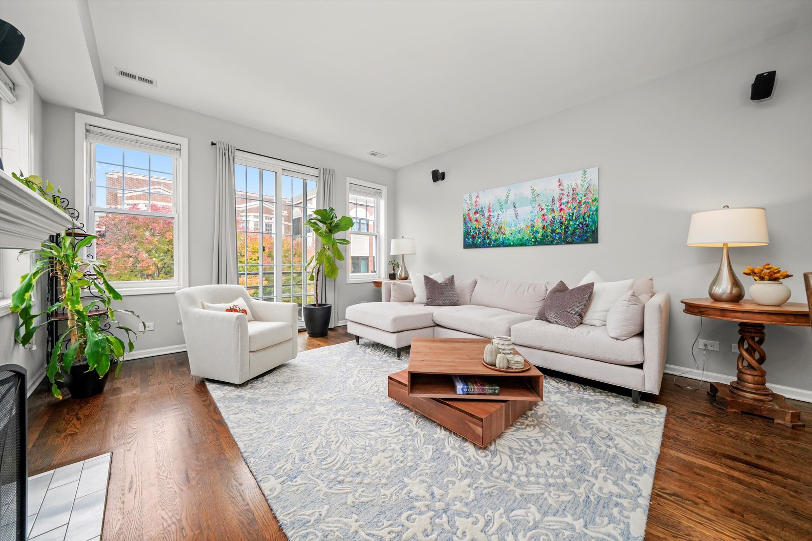 1316 W Belmont Avenue Unit: 2E