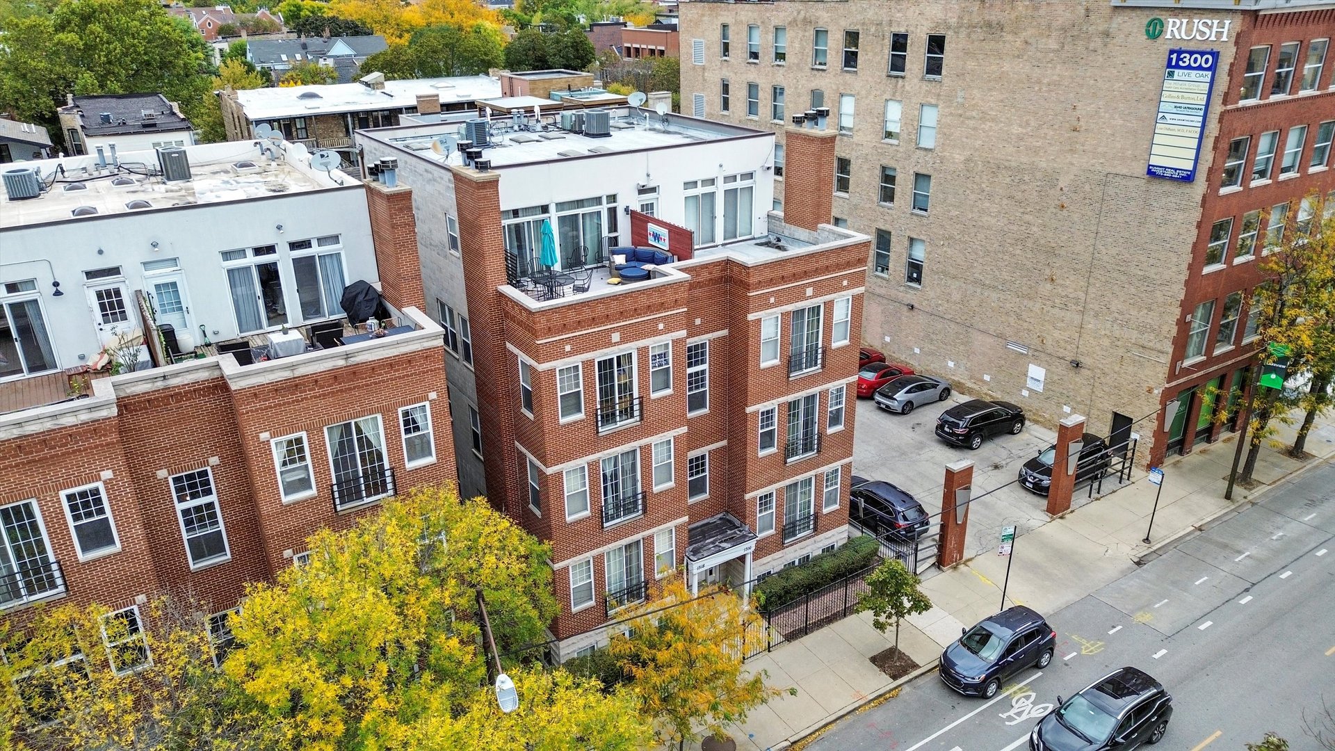 1316 W Belmont Avenue Unit: 2E