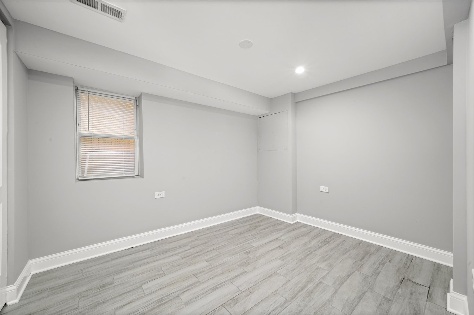 1400 N Lawndale Avenue