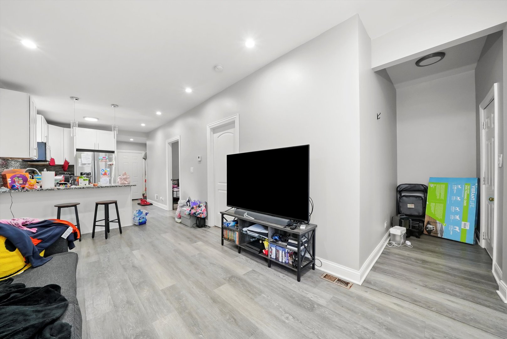 1400 N Lawndale Avenue