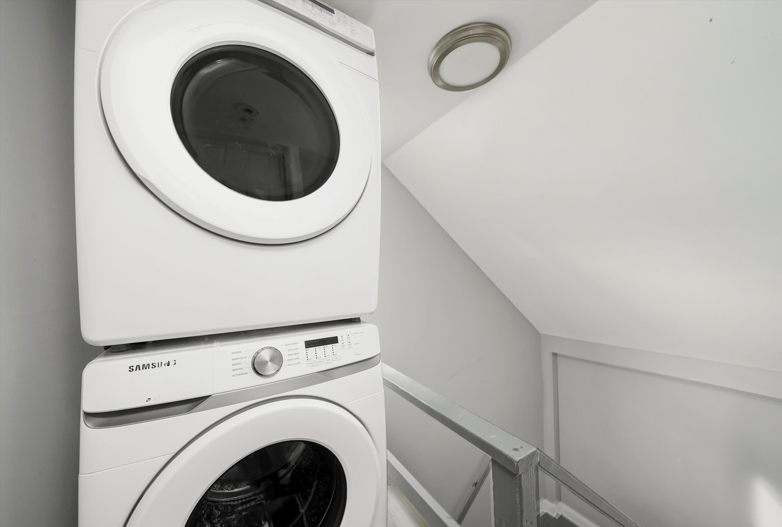 1400 N Lawndale Avenue