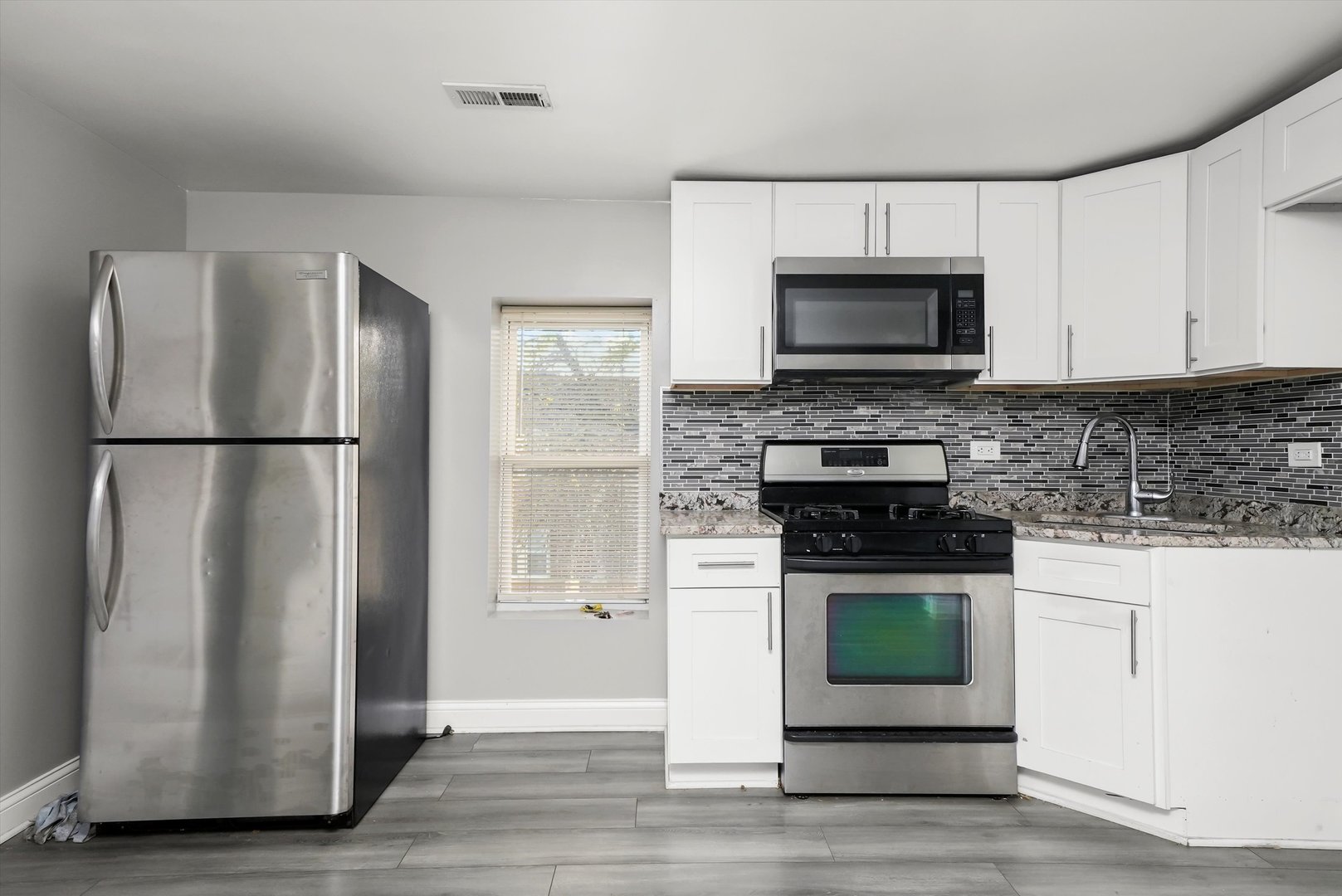 1400 N Lawndale Avenue