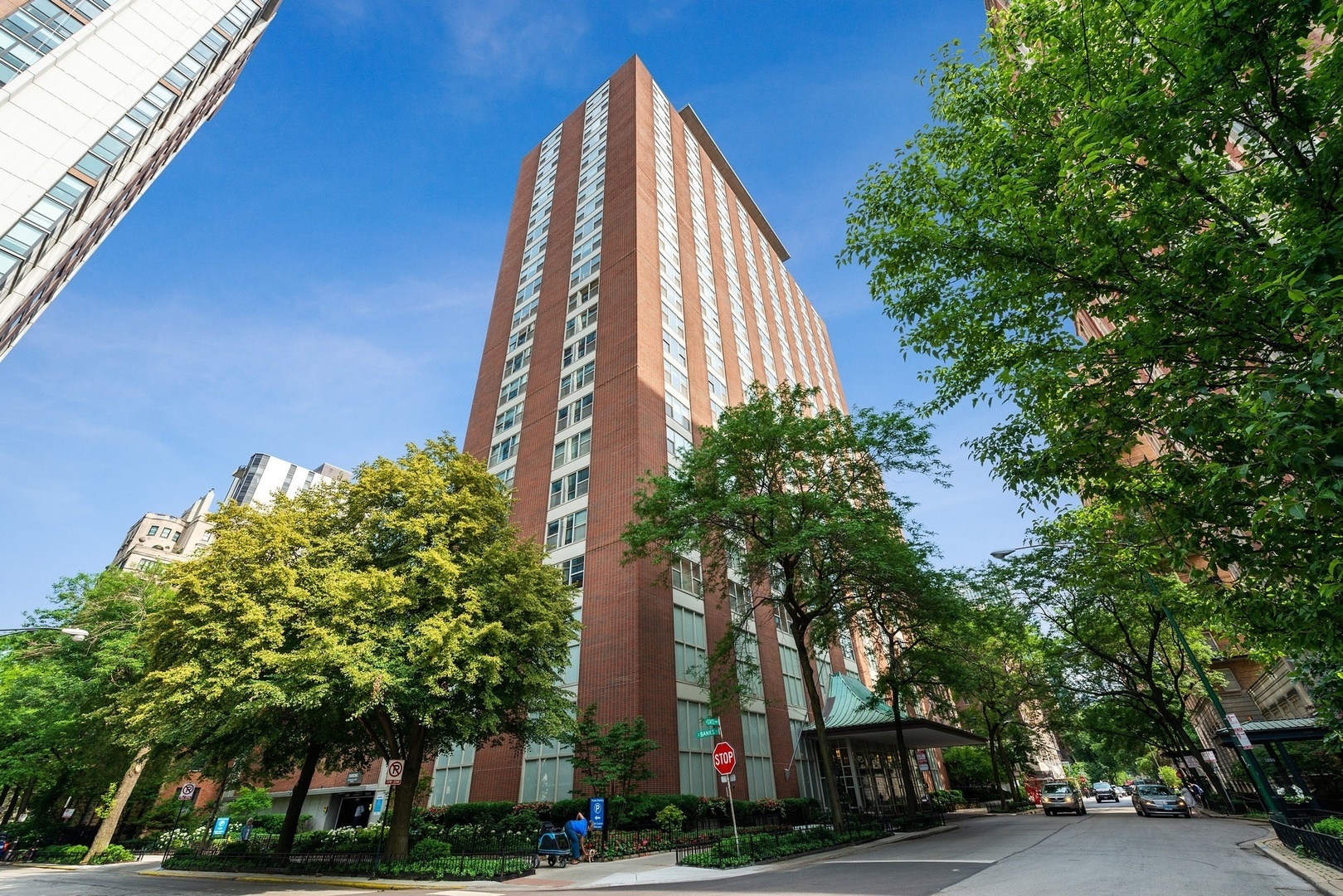 1325 N State Parkway Unit: 8E