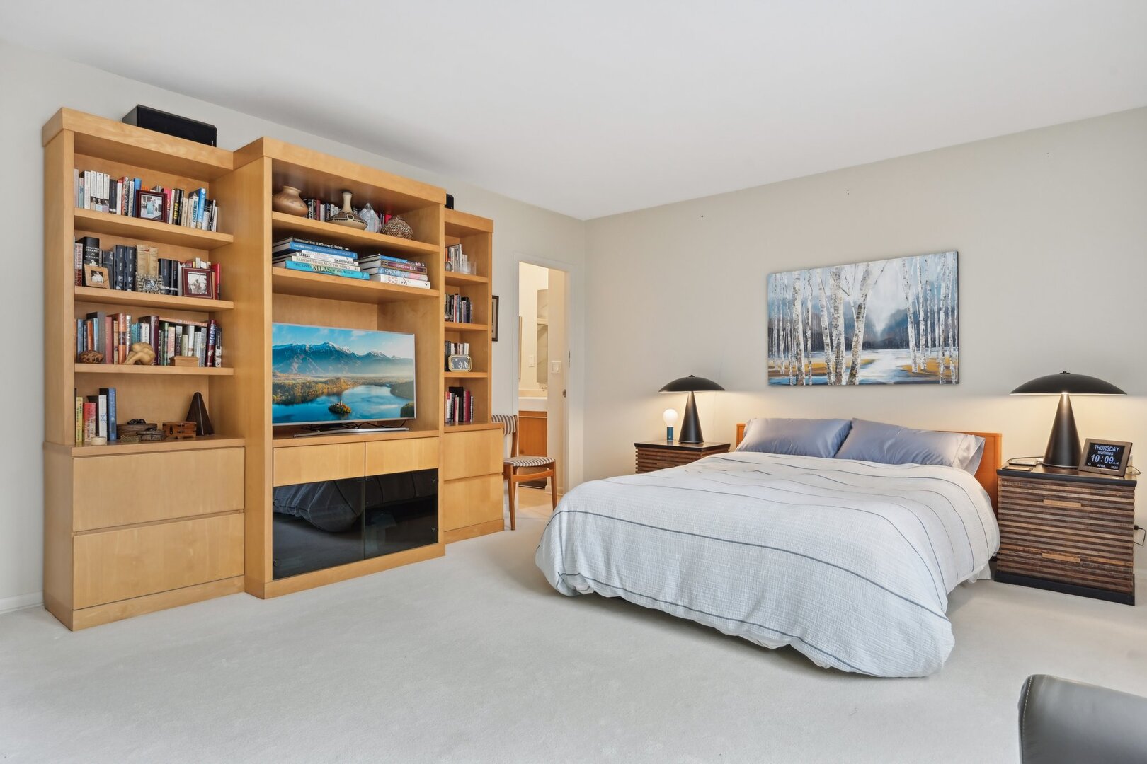 1325 N State Parkway Unit: 8E