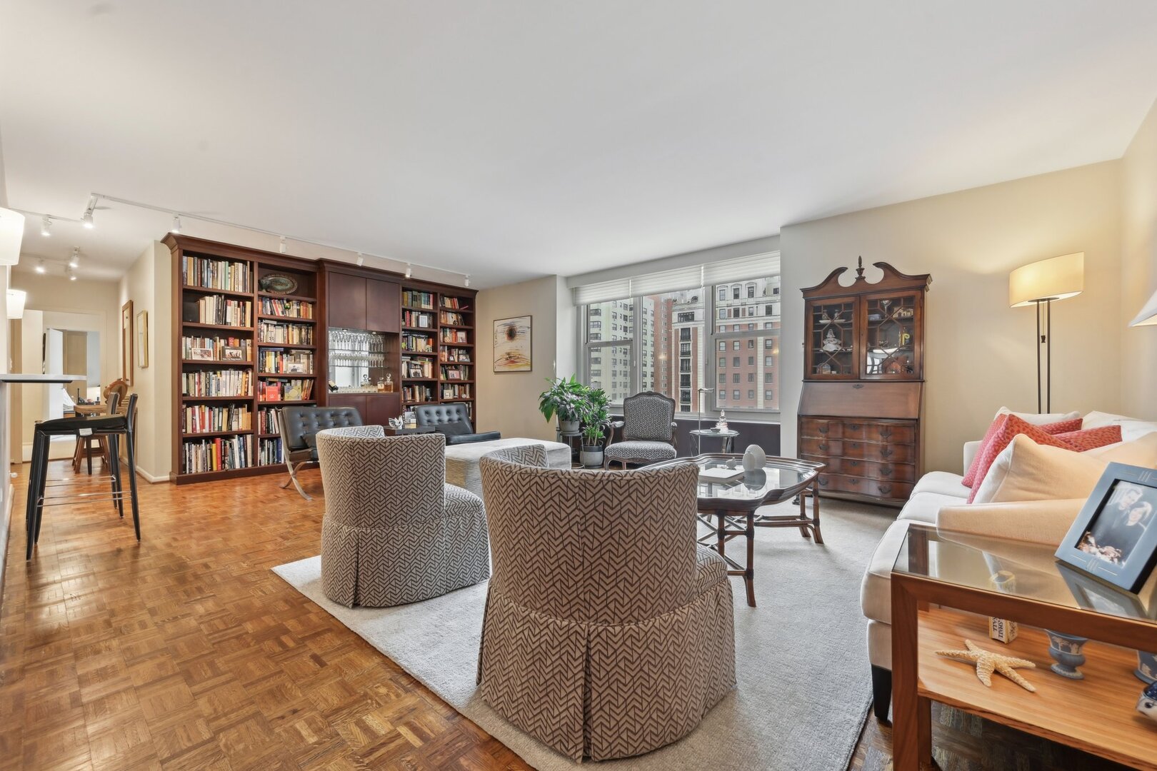 1325 N State Parkway Unit: 8E