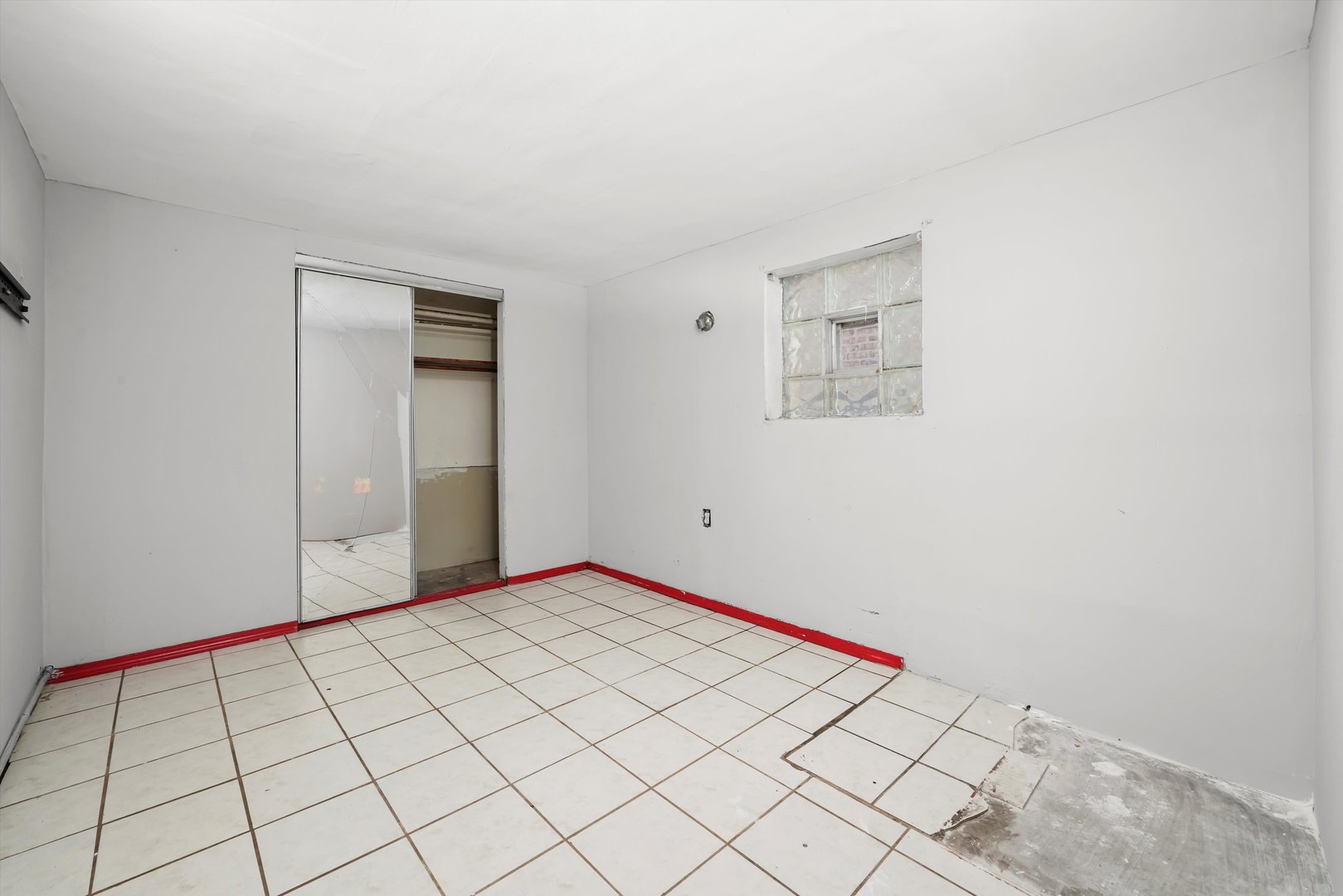 2244 N Leamington Avenue