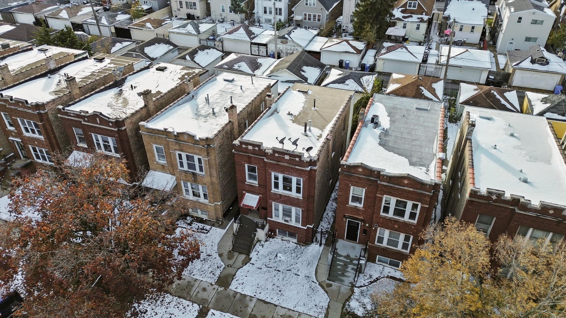 2244 N Leamington Avenue