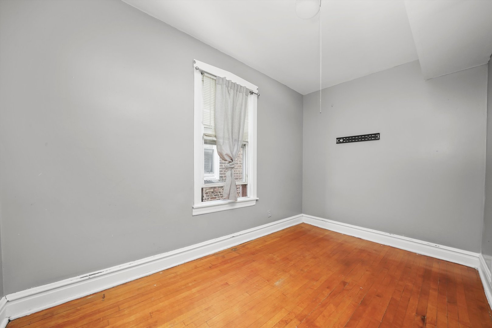 2244 N Leamington Avenue