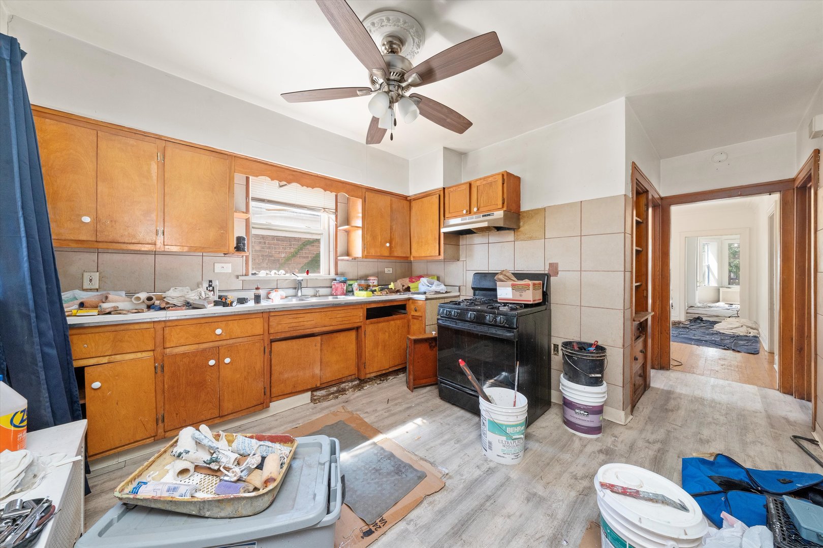 8019 S Marshfield Avenue