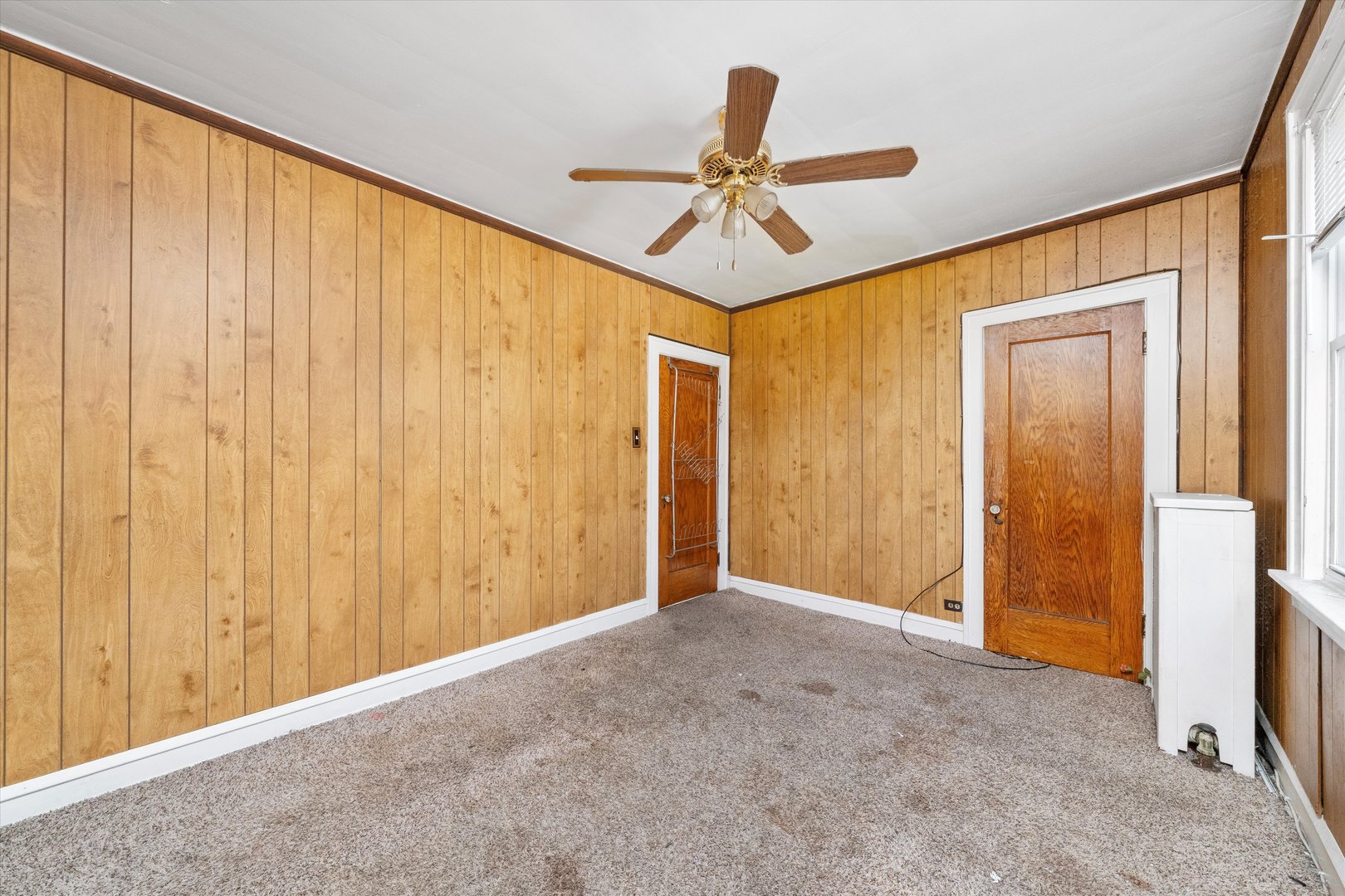 8019 S Marshfield Avenue