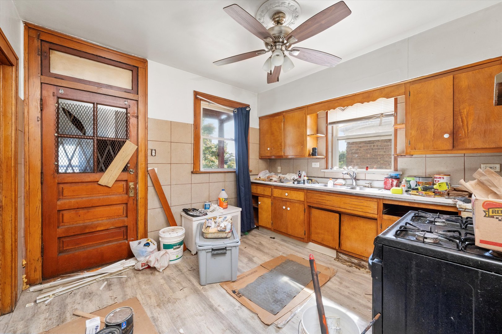 8019 S Marshfield Avenue