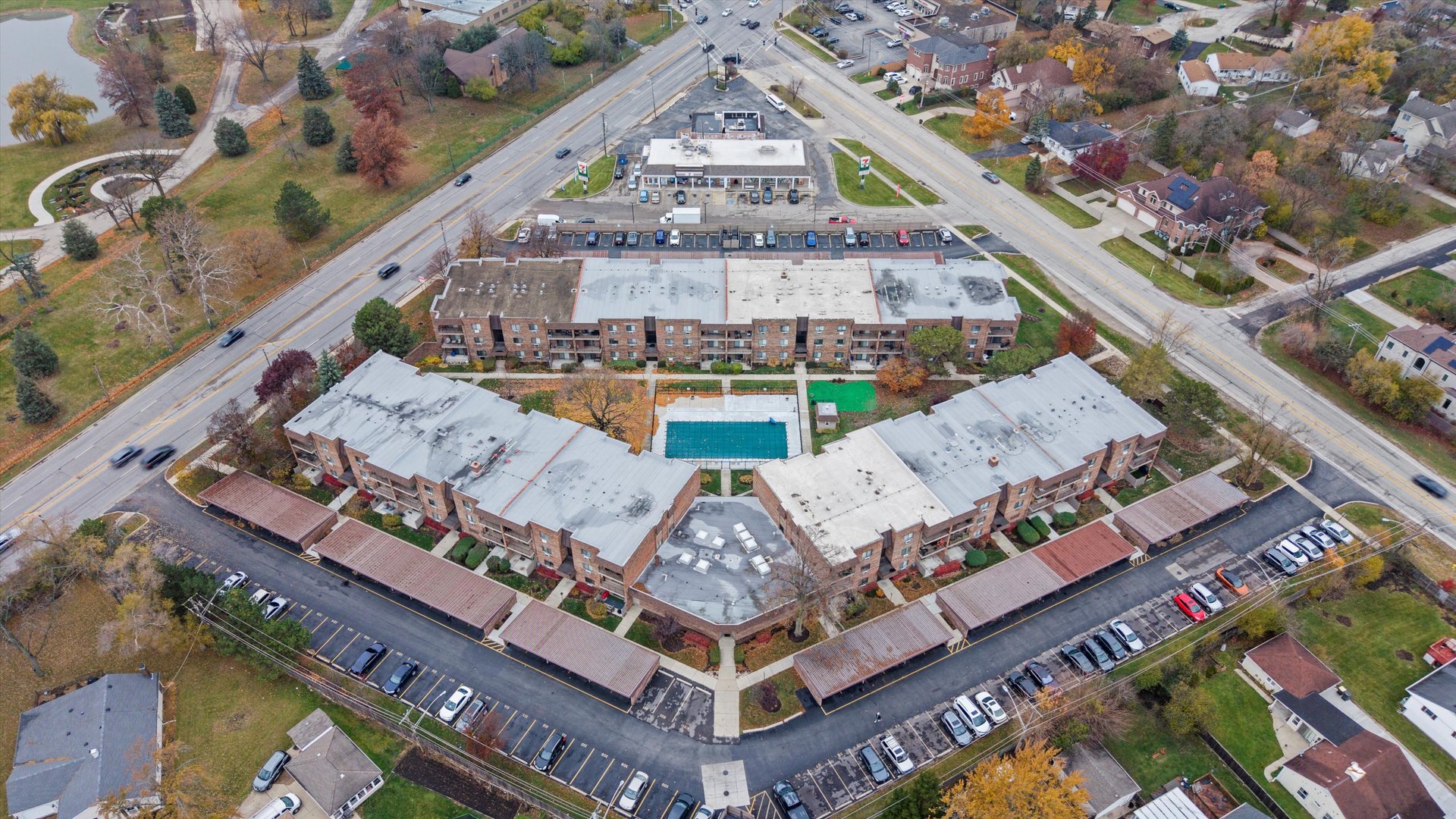 3615 E Central Road Unit: 101