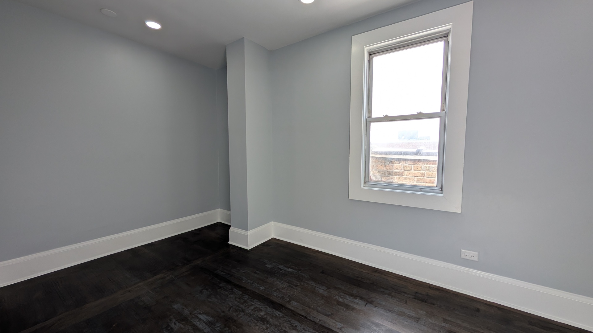 5028 W Lawrence Avenue Unit: 2