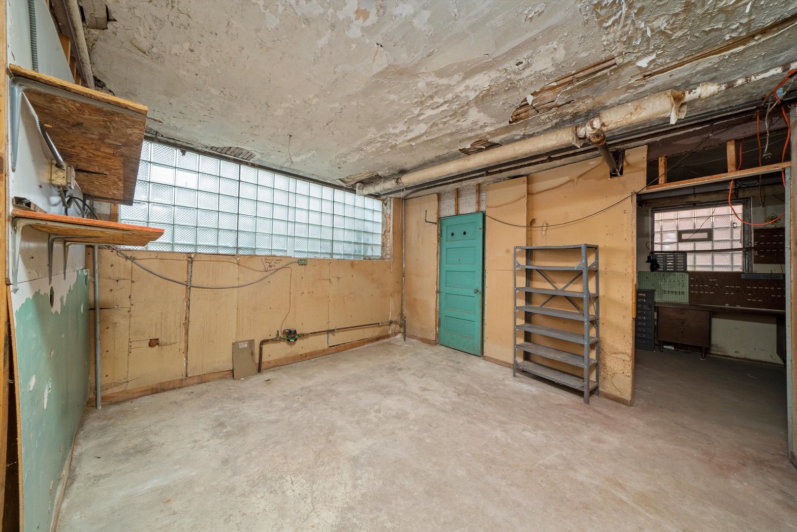 7611 S Aberdeen Street