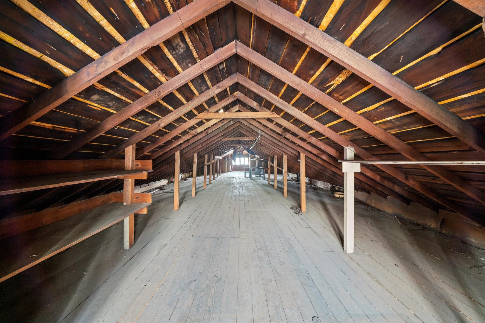 7611 S Aberdeen Street