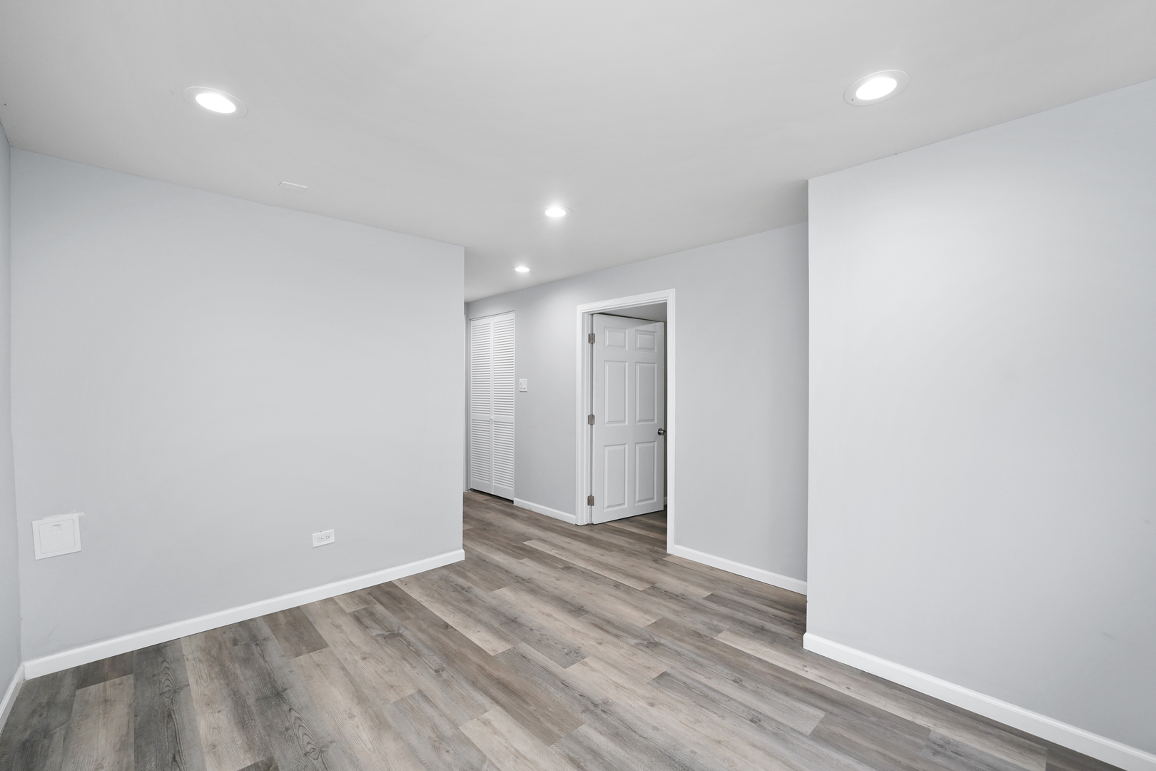 13228 S Rhodes Avenue