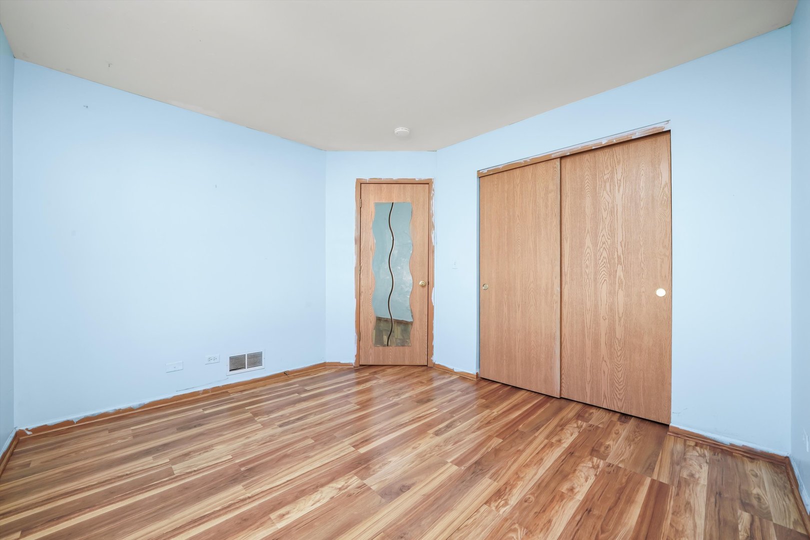 409 Evergreen Circle Unit: 4