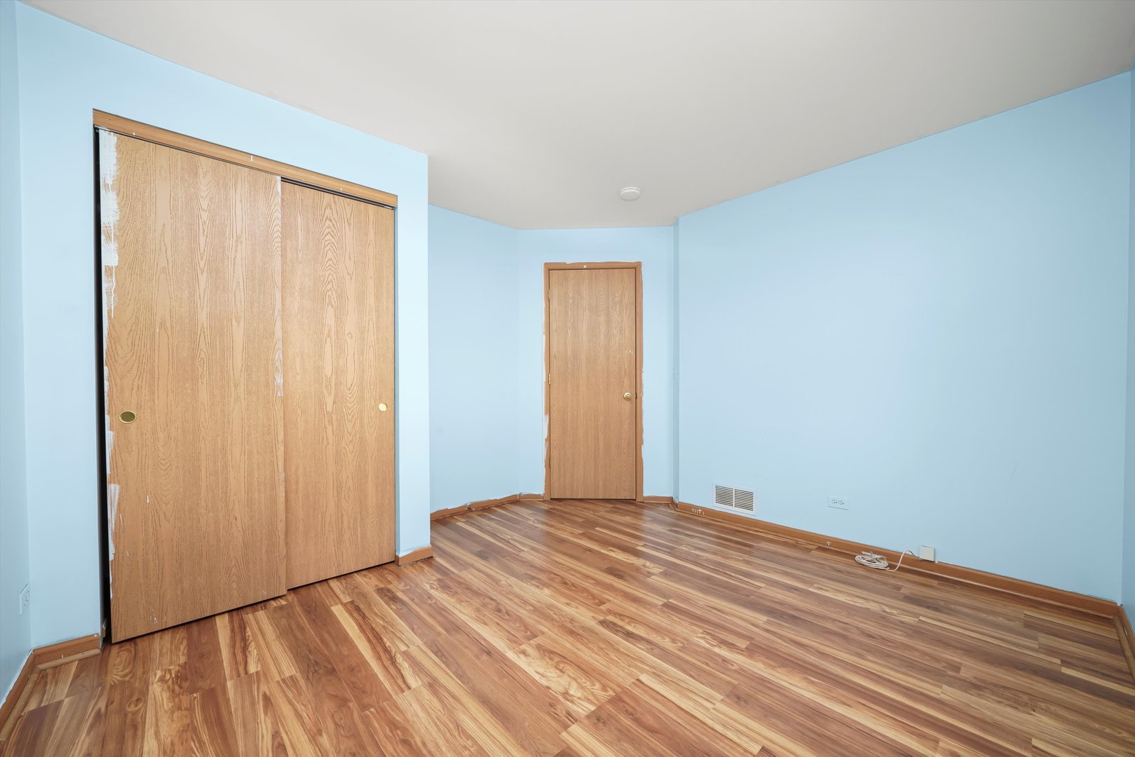 409 Evergreen Circle Unit: 4