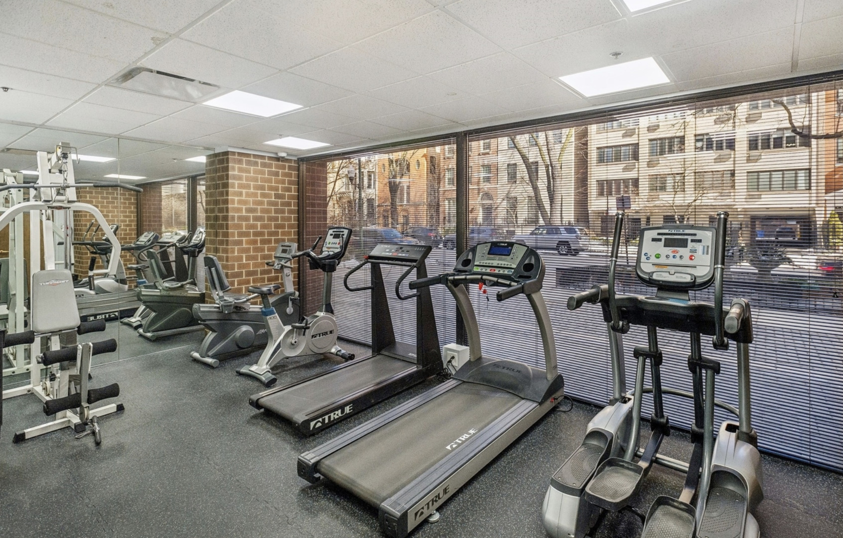 1410 N State Parkway Unit: 10B