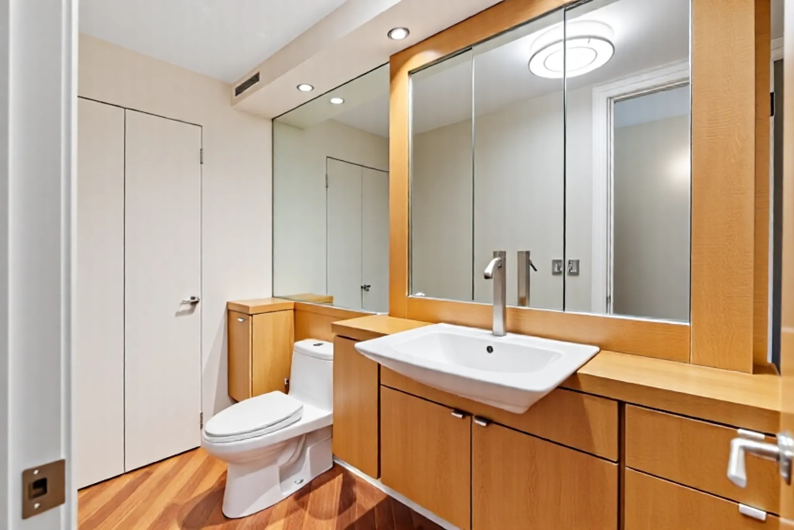 1410 N State Parkway Unit: 10B