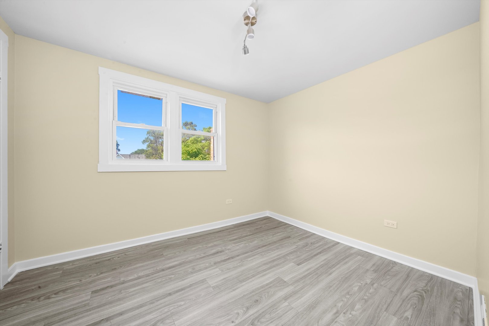 10617 S Wentworth Avenue